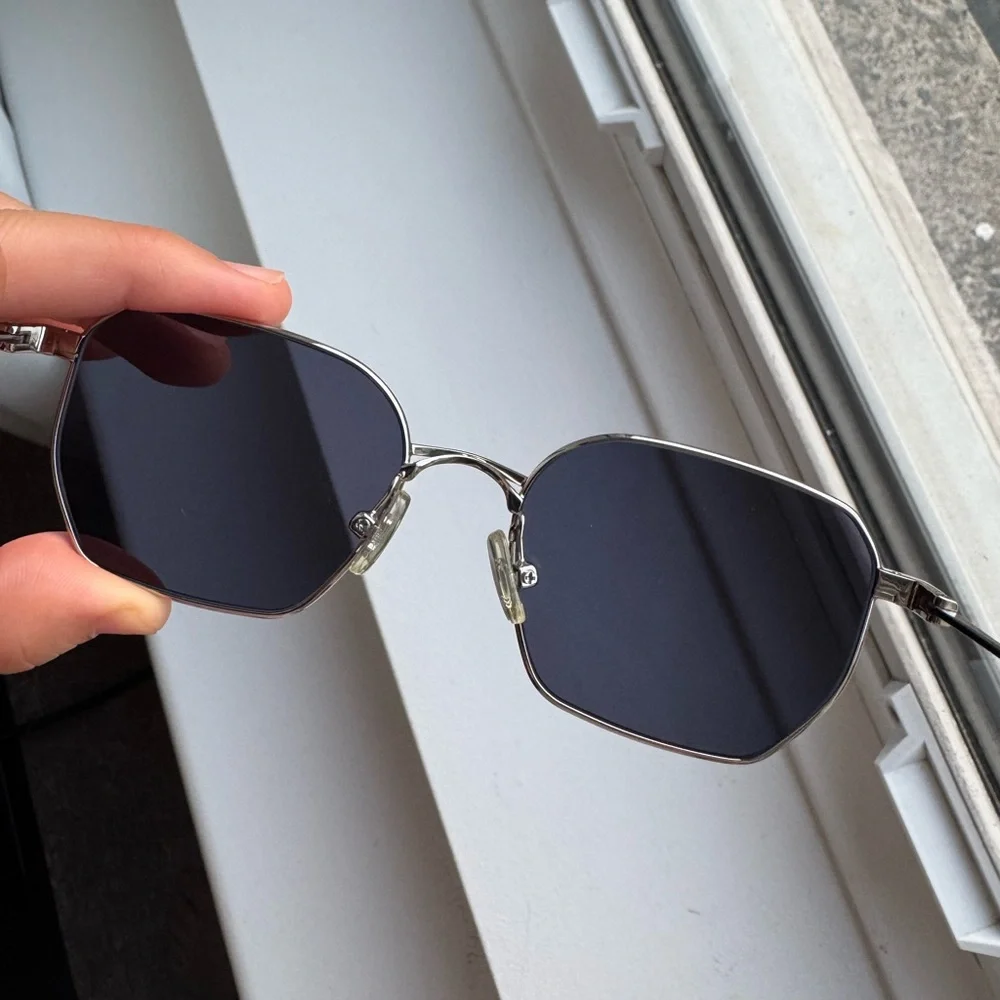 Gentle Monster Bowly 02 Sunglasses - Picture 8 of 11